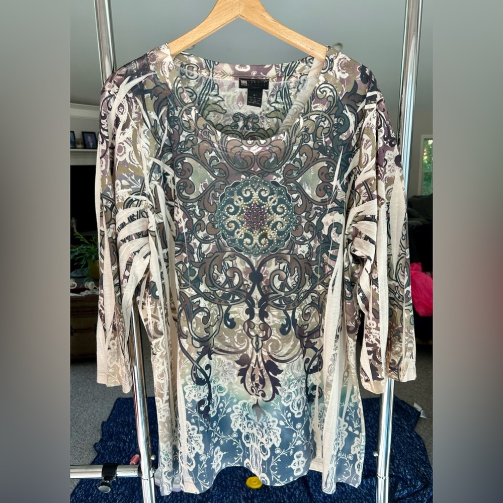 Size 2x jersey top